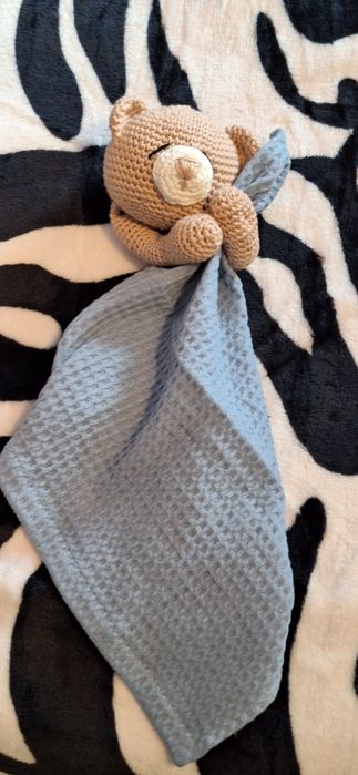 Naninhas e prendedores de chucha em amigurumi