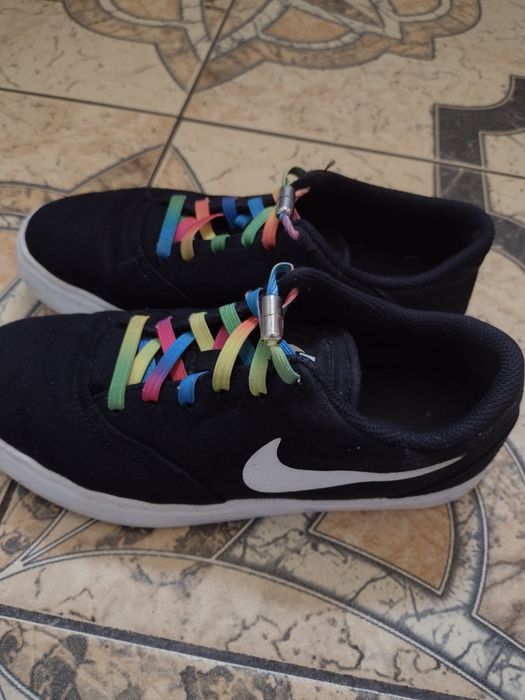 Sprzedam buty Nike.