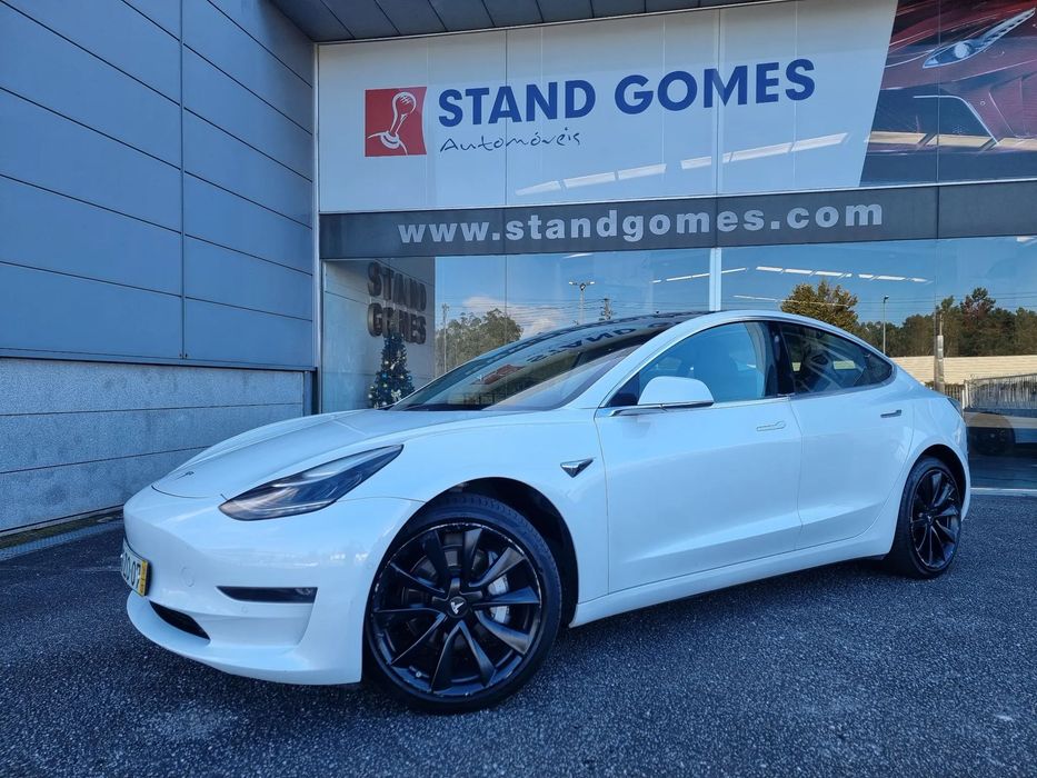 Tesla Model 3 Long-Range Dual Motor AWD