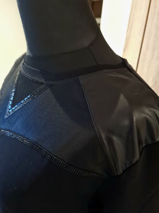 Elegancka czarna nowa sukienka Plus size