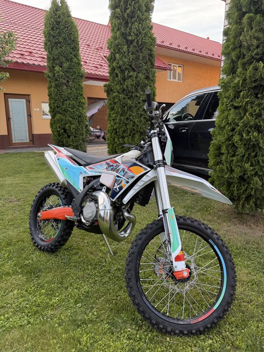 Мотоцикл 2т Kamax 300cc