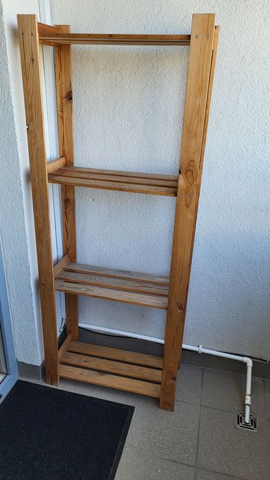 Szafka na buty na balkon na działkę drewniana ikea