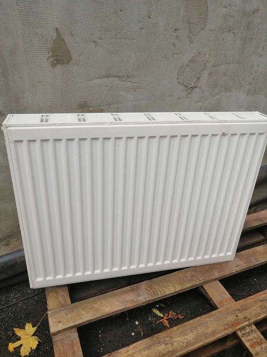 sprzedam  grzejniki     c.o.  100x60  80x 50 60x60  oraz  pompy  wody