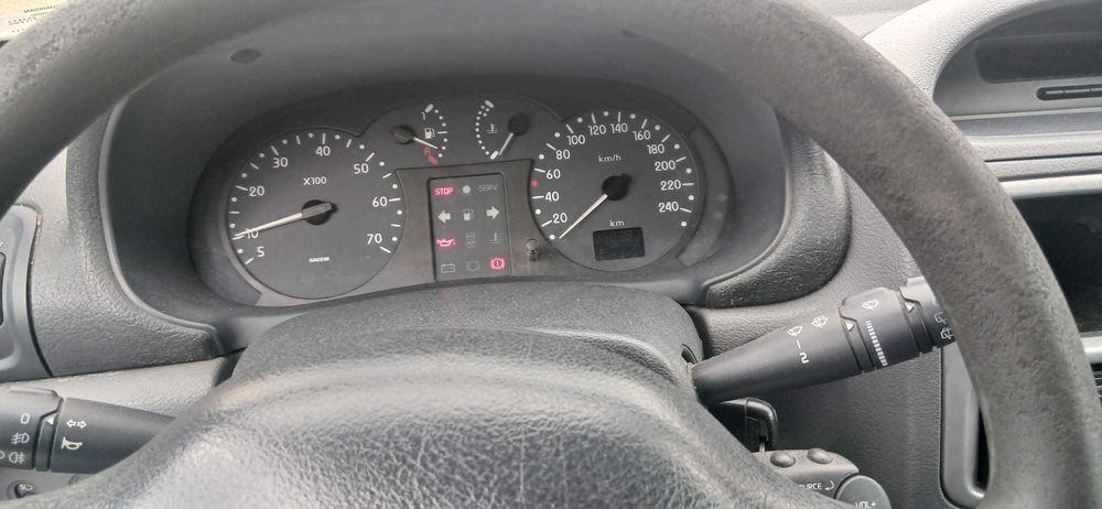 Vendo renault clio 1.2 gasolina do ano 2000