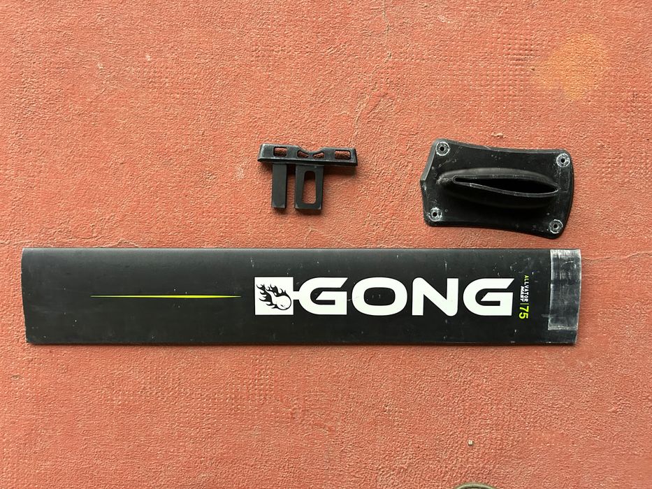 Foil surf e wing gong fluid