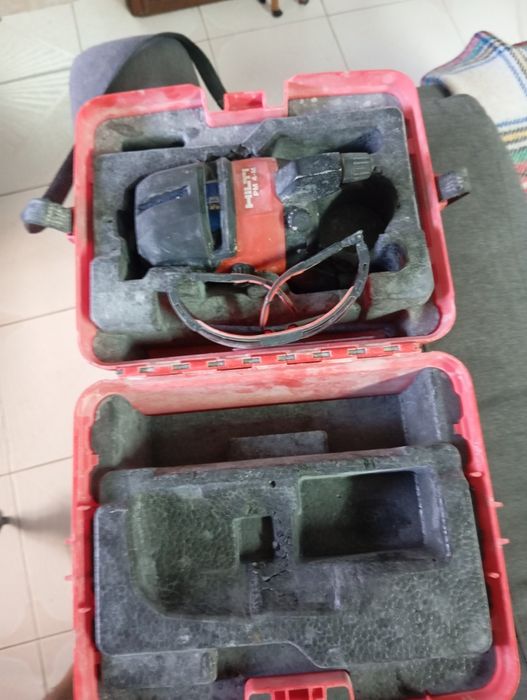 Nível laser hilti com tripé