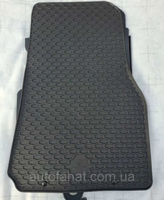 Tesla Model Y | Коврики в салон Тесла | Гумові килимки, Чехія