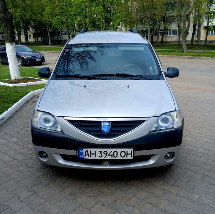 Продам в хоорошем состоянии Dacia Logan