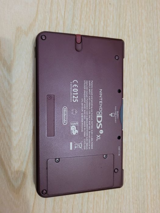 Nintendo DSi XL Vinho
