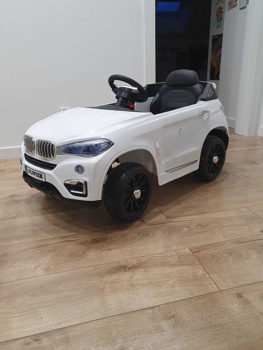 Auto na akumulator BMW