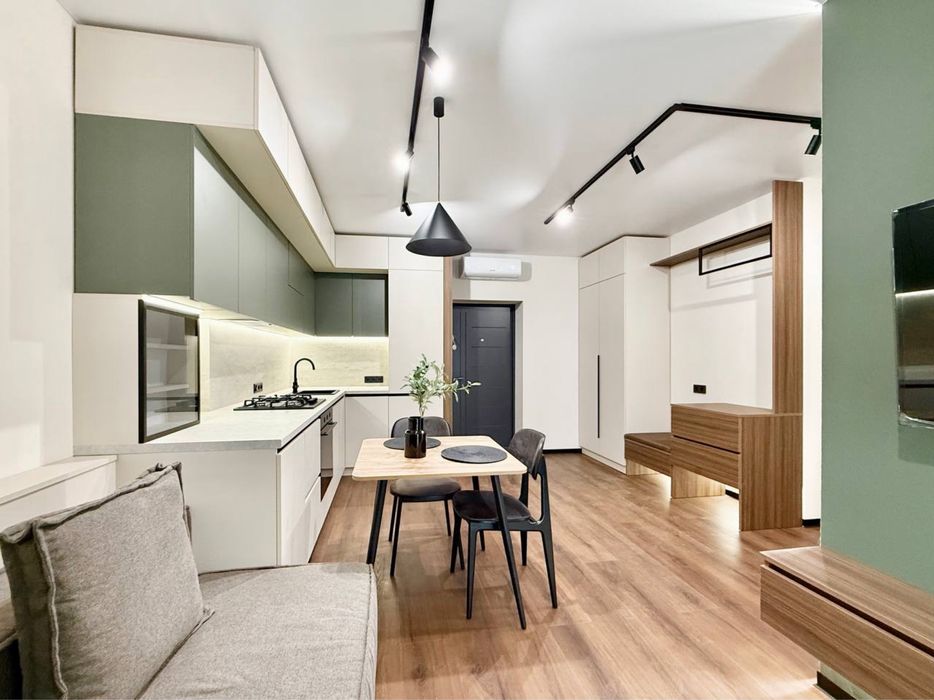 Стильна та сучасна одиничка біля озера!