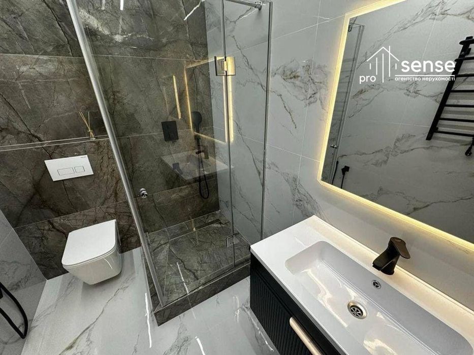 Продам 2.х кімнатну квартиру в центрі міста .ЖК Main house