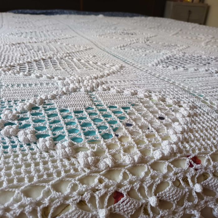 Colcha de renda para cama de casal