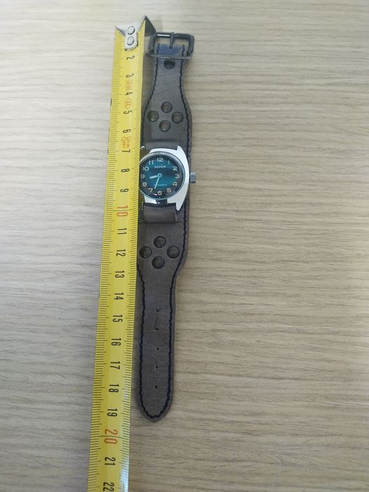 Zegarek ANKER nakręcany