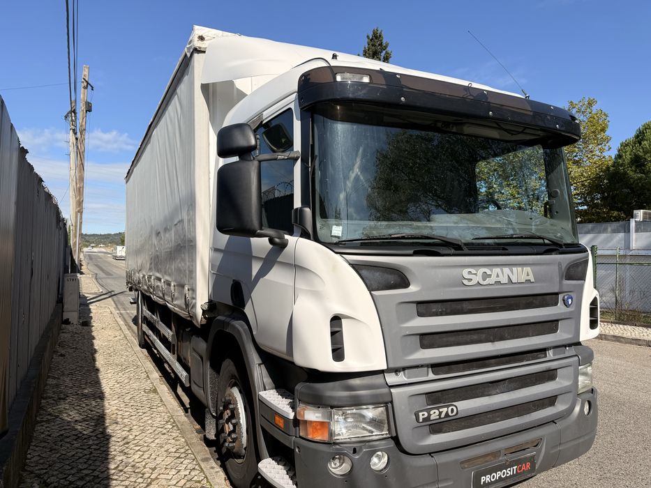 SCANIA P270 CAIXA CORTINAS+TETO+PLATAFORMA RETRATIL 8M #OPORTUNIDADE#