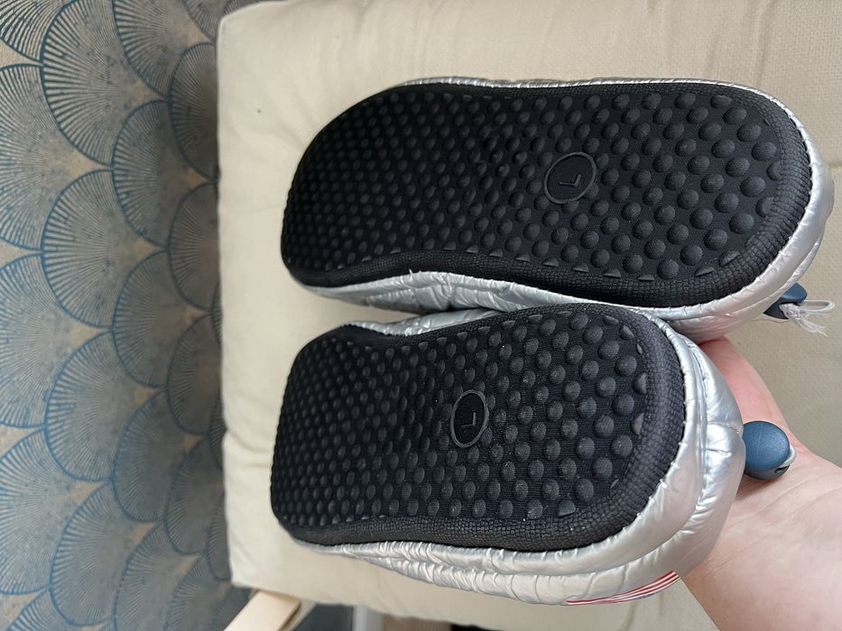 44 NASA ocieplane męskie L nowe buty po domu