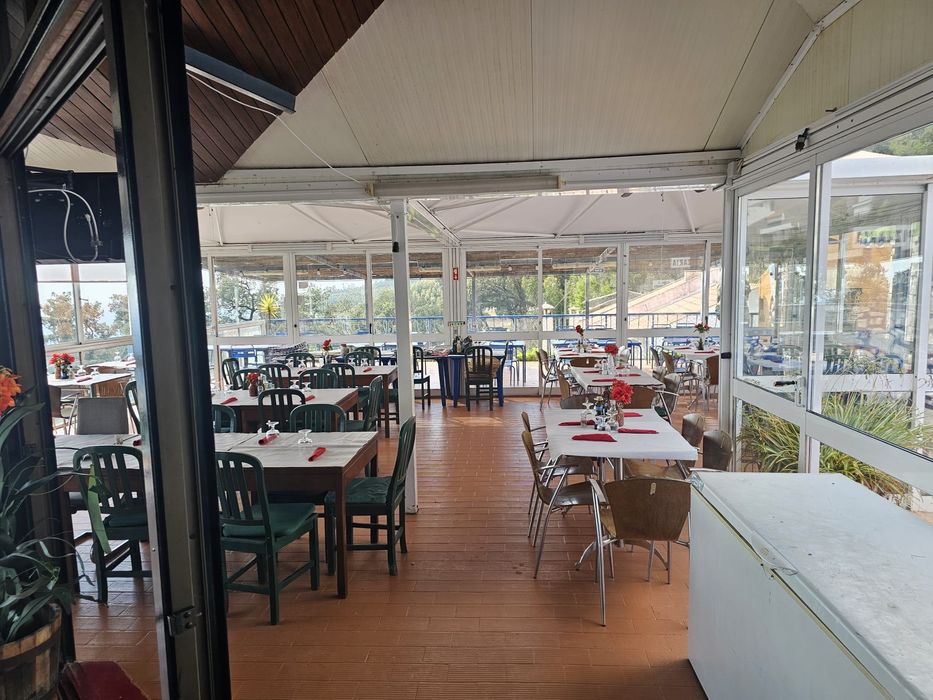 Restaurante pizzaria.