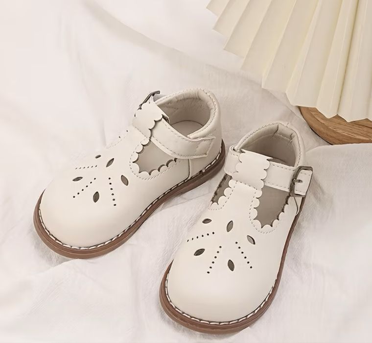 туфлі для дівчинки