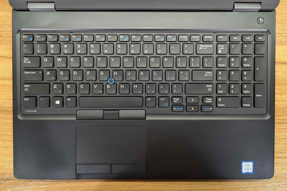 4027/Dell Latitude 5580/15,6"/Intel I5-7200U/256 GB SSD/RAM 8 GB/
