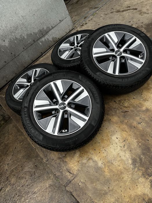 Диски 5/114,3 R16 +Зимові Шини Kia Ceed CeratoHyundai I30 i40 Mazda3 6