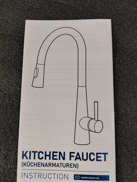 Torneira de cozinha com chuveiro nova ainda na caixa
