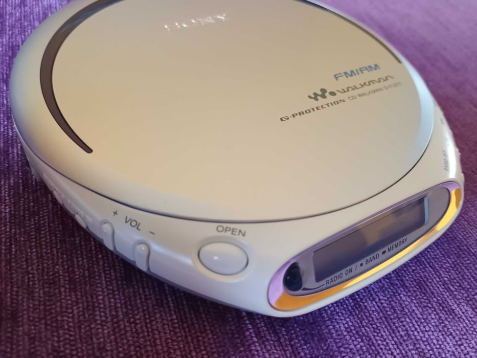 CD Walkman Sony D-FJ211