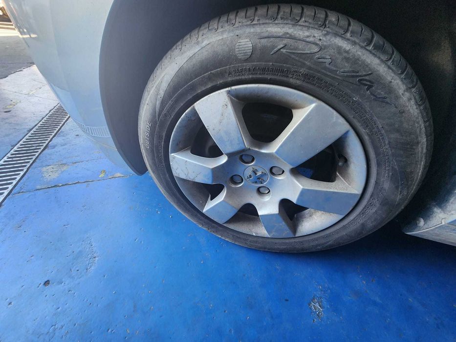 Peugeot 5008 1.6, Automática, de 2011 ás peças.