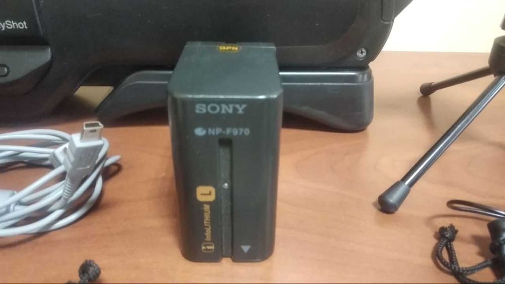 Професійна відеокамера Sony HXR-MC1500. (Повний комплект.)