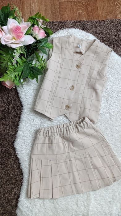 Шкільний костюм жилетка і спідничка на дівчинку 6-7-8 років