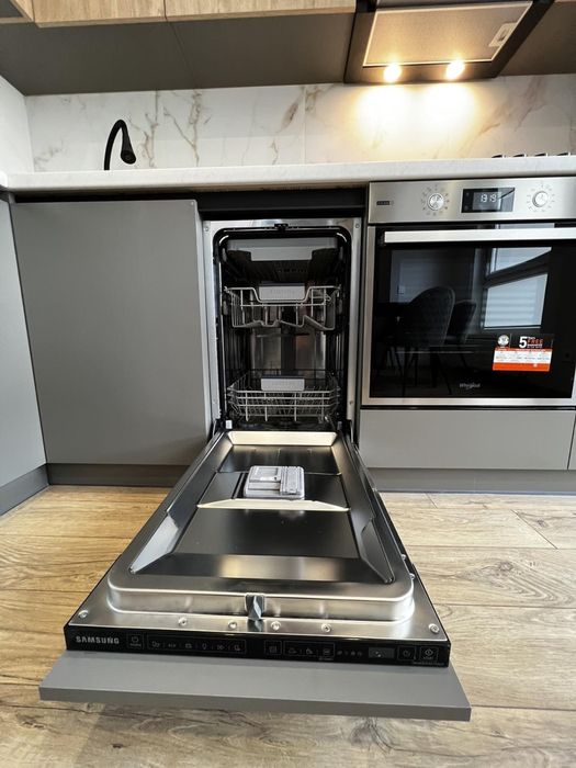 Подобово!2-х кімнатна квартира . Центр.вул. Коновальця 37