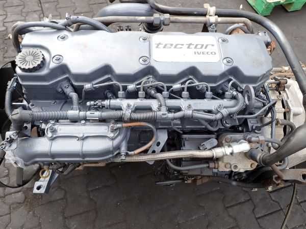 SILNIK IVECO EUROCARGO 5,9 TECTOR F4AE3681D  220kM 160kW z komputerem/sterownikiem
