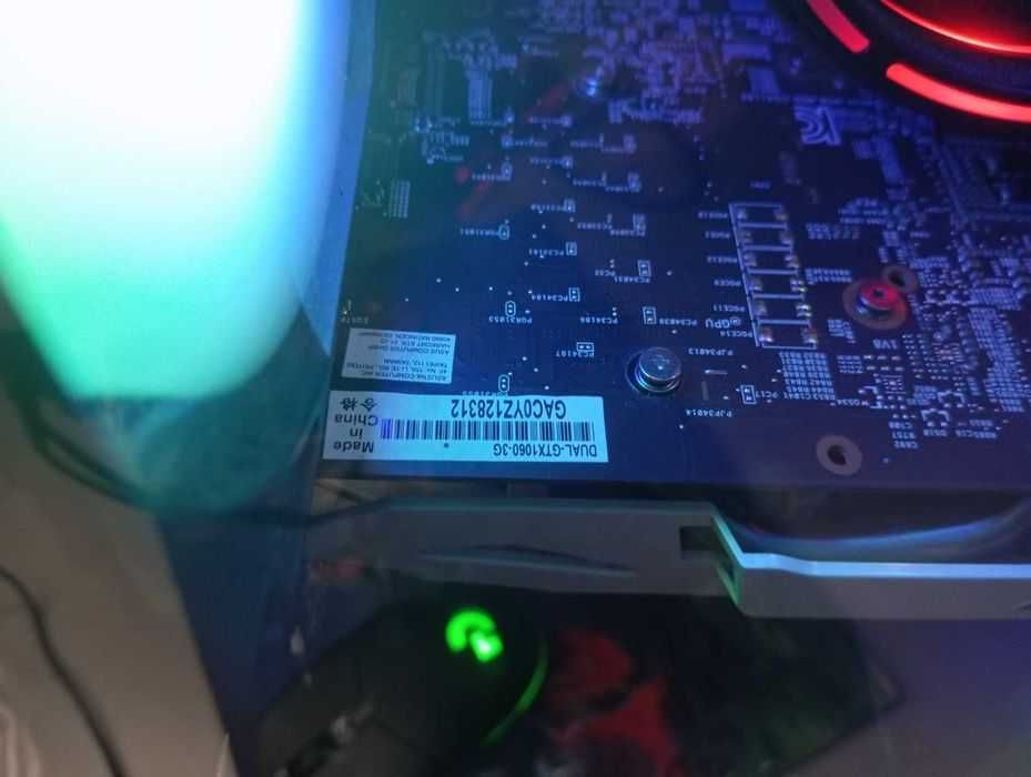 Відеокарта Asus GTX 1060 3GB в гарному стані