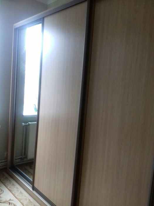 Шафа-купе. Як нова.