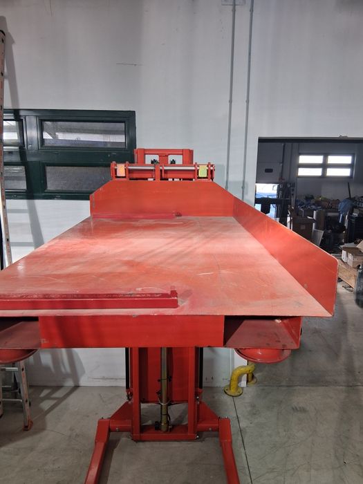 Stacker elétrico Logitrans