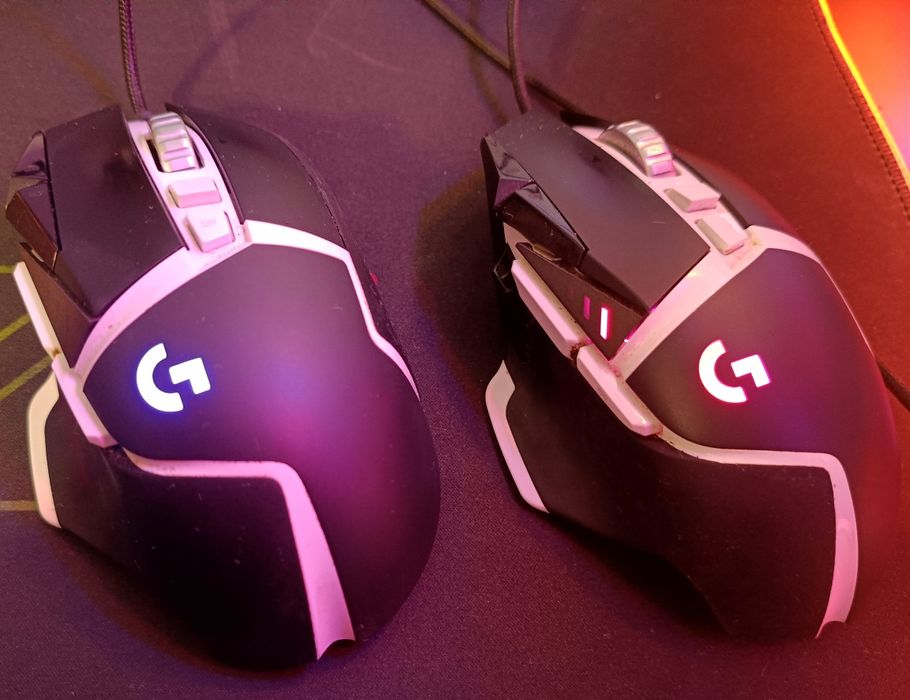 2 ratos Logitech G502 Special Edition 16000DPI Black