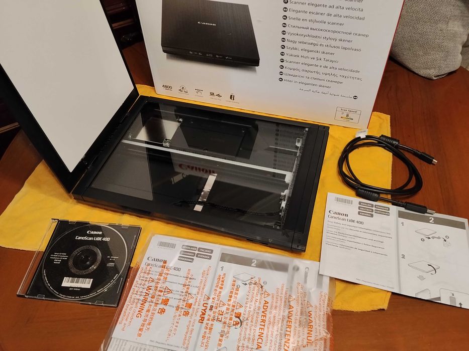 Scanner de fotografia Canon Lide 400