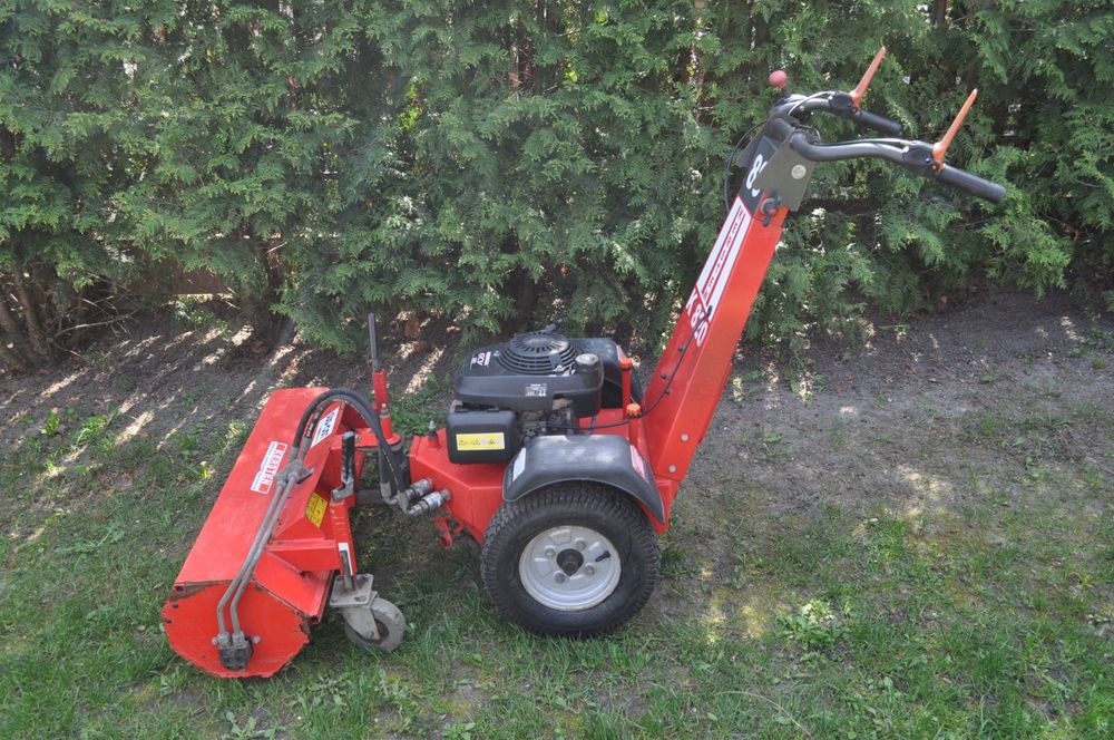 Hydrauliczna zamiatarka Kersten K820.