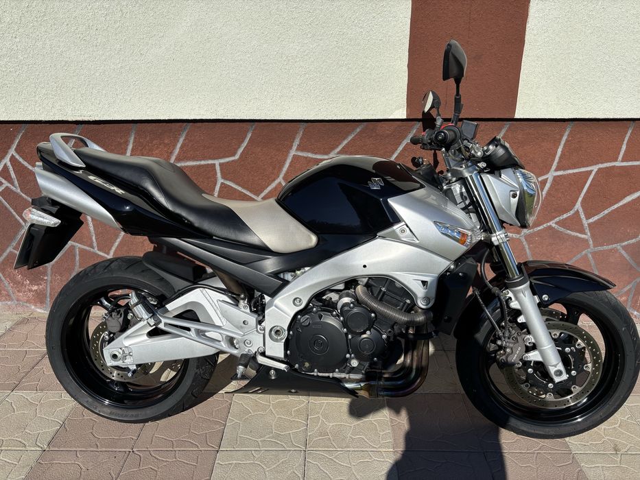 Продам мотоцикил Suzuki GSR600