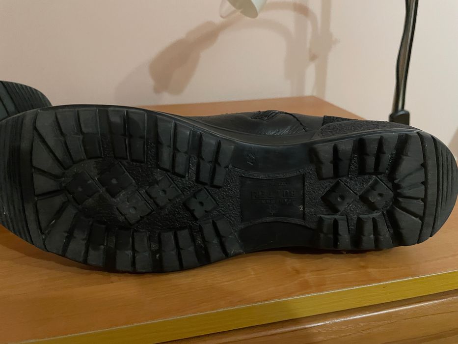 Зимові чоловічі черевики чорного кольору