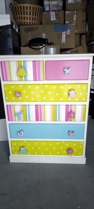 Cómoda madeira pintada à mão