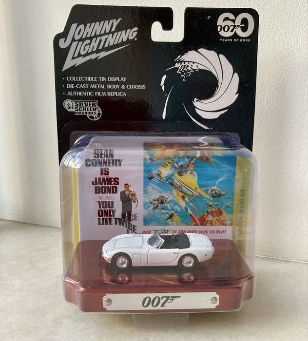 Діорами від Johnny Lightning, машинки