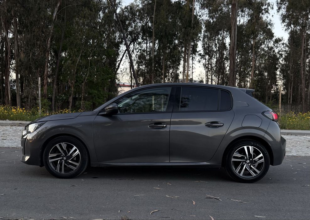 Peugeot 208 Allure Full Extras 101cv | 71 000KM | Histórico na Marca
