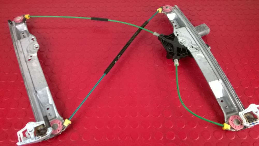 Motor Elevador Direito - OPEL CORSA E (X15)