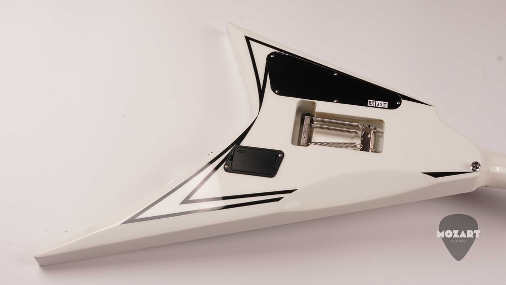 EDWARDS E-ALEXI SCYTHE Alexi Laiho Signature - White with Black Pin Stripe - Made in Japan