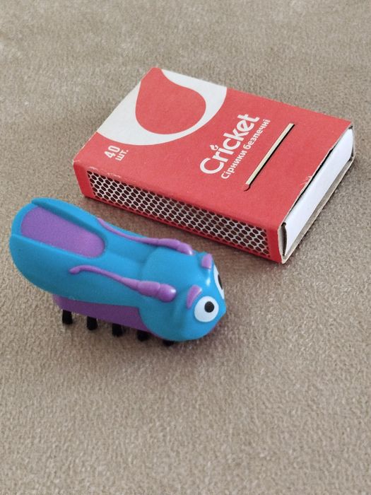 Hexbug nano тарган робот