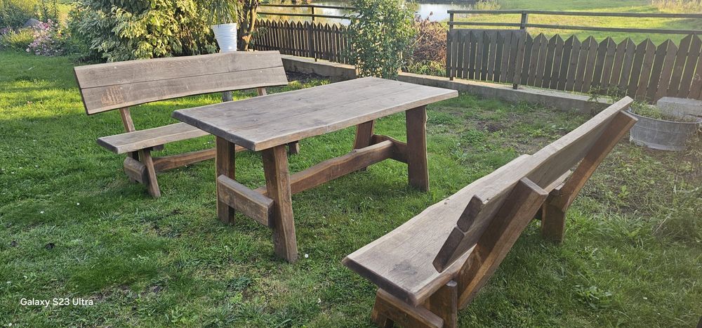 Dębowe meble ogrodowe