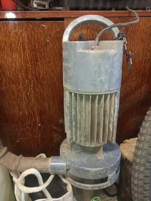 Насос для води поверхносный