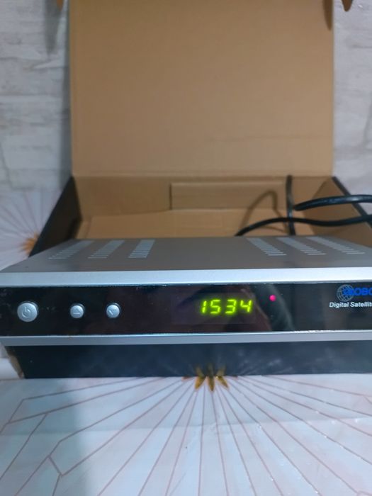 Супутникові тюнери Openbox S1 та Globo 4100 (ціна за 2 шт)