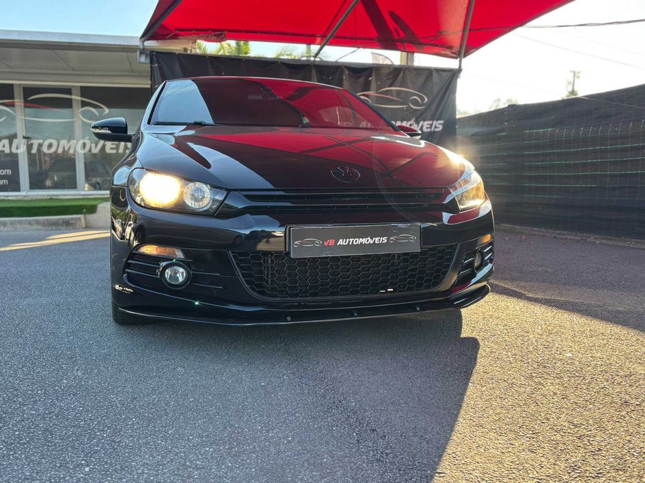 Volkswagen Scirocco 2.0 tdi