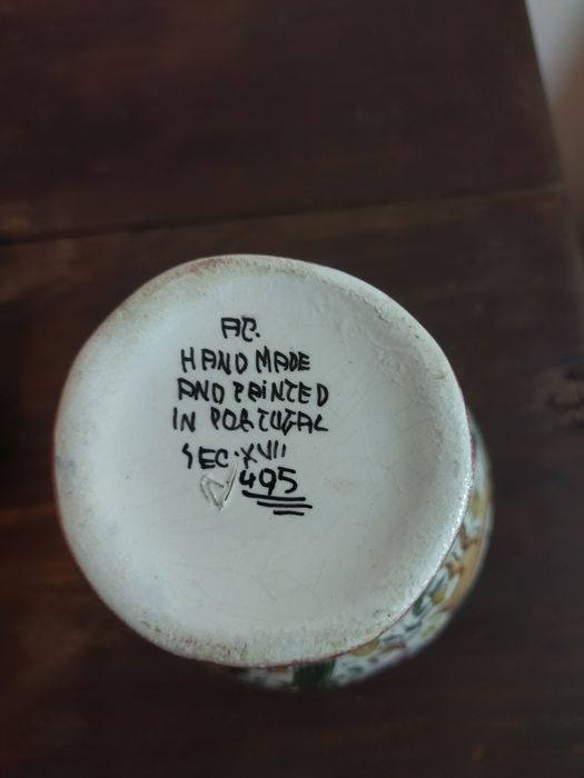 Pote em faiança vintage